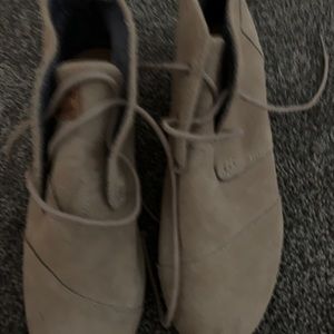 Woman’s wedge booties